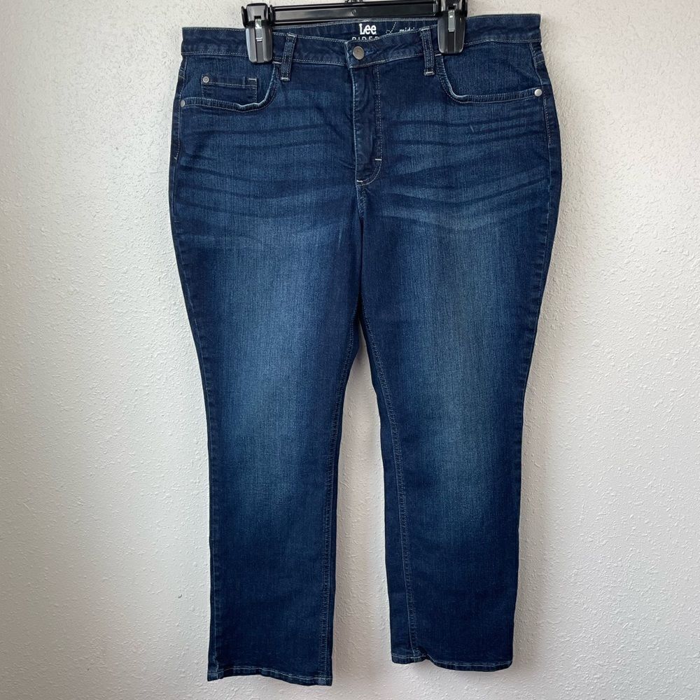 Lee Riders Midrise Straight Leg Jeans Size 18 Petite EUC